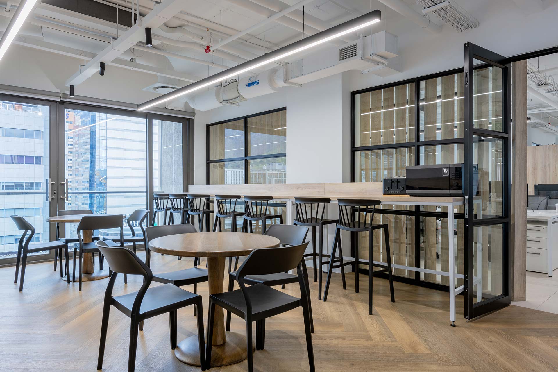Superbalist new office canteen shows turnkey interiors