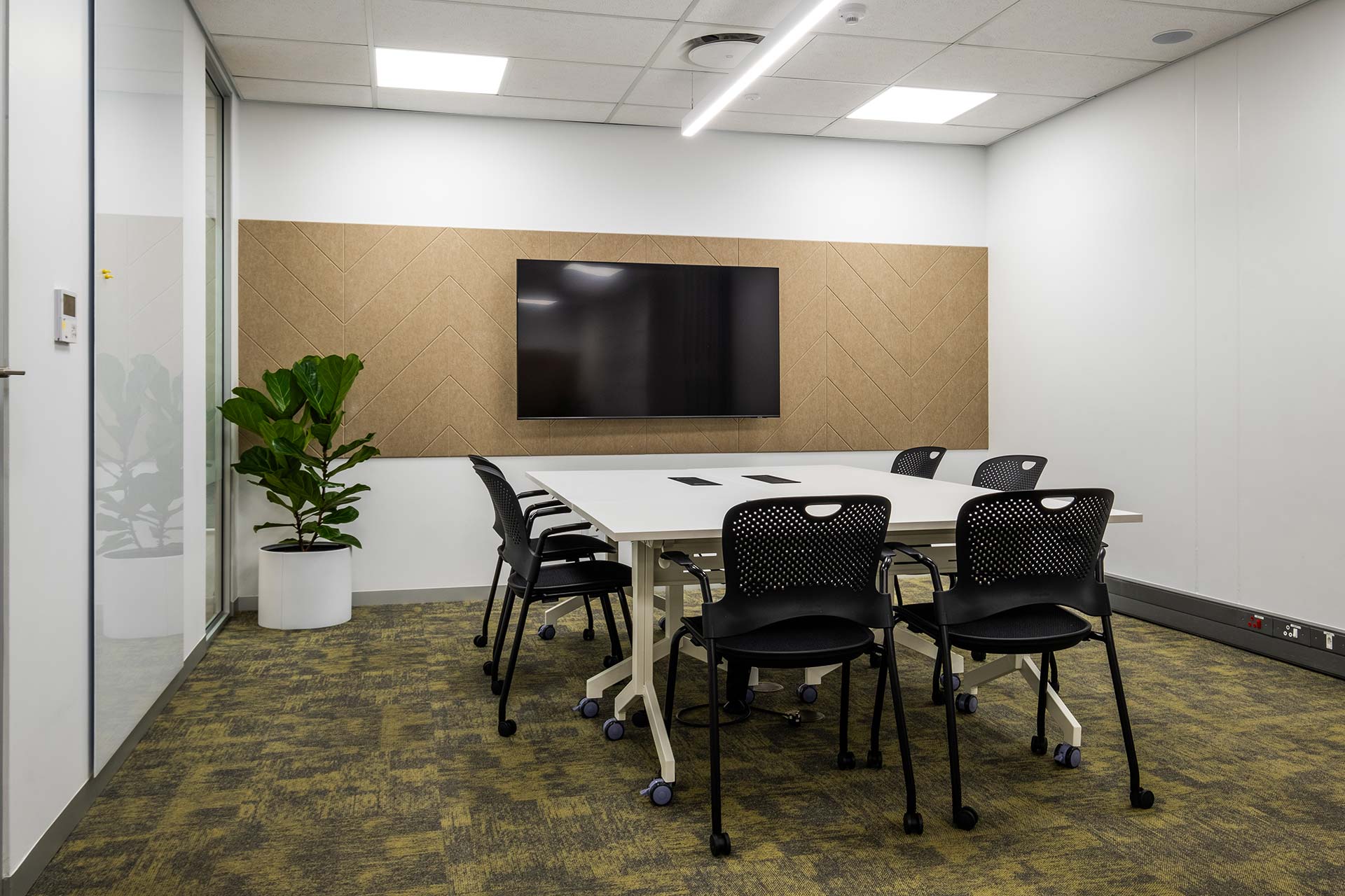 Private Cybersecurity Client Office Design & Fit Out Project ...