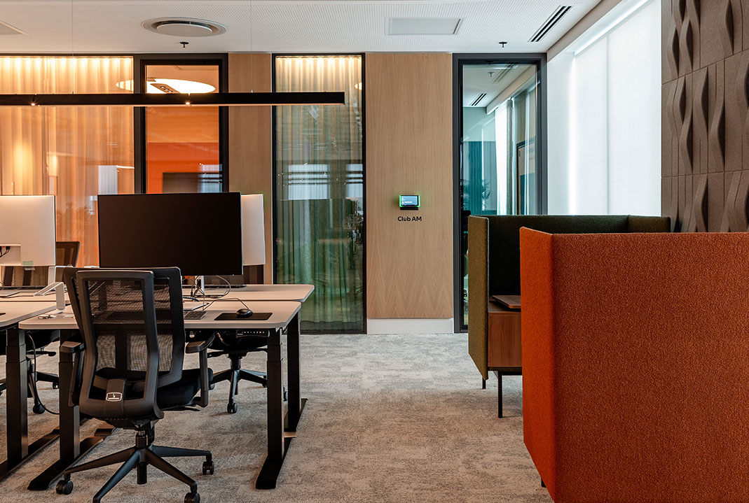 Bespoke office furniture design from ergonomic task chairs to workstations