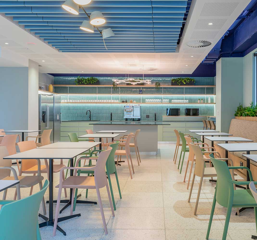 Commercial Fit-out project showing how to attract employees with a well designed office space